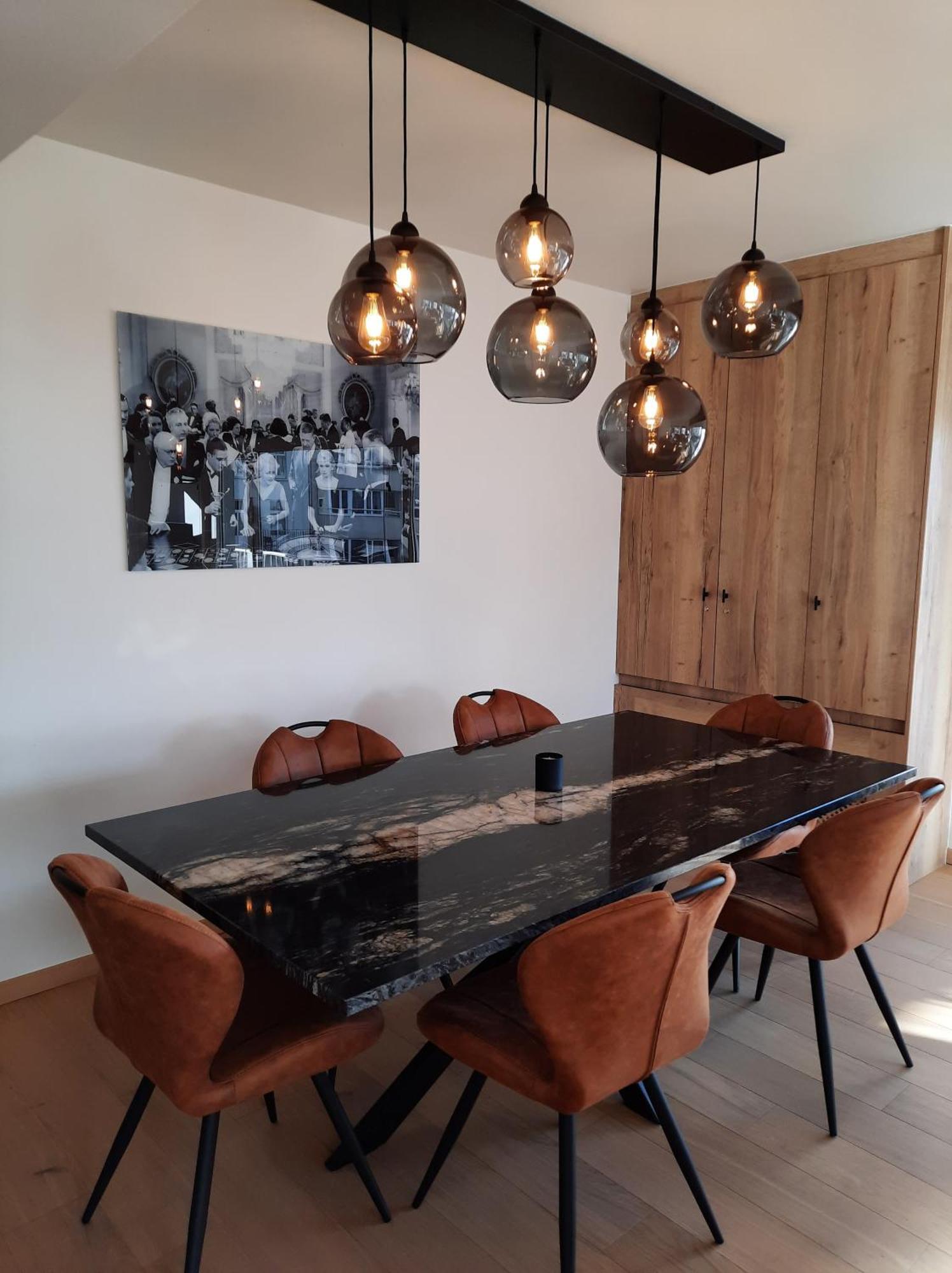 Lichtrijk En Comfortabel Hoekappartement Met Gratis Parking En Zeer Centraal Gelegen - Comme Chez Soi オステンド エクステリア 写真